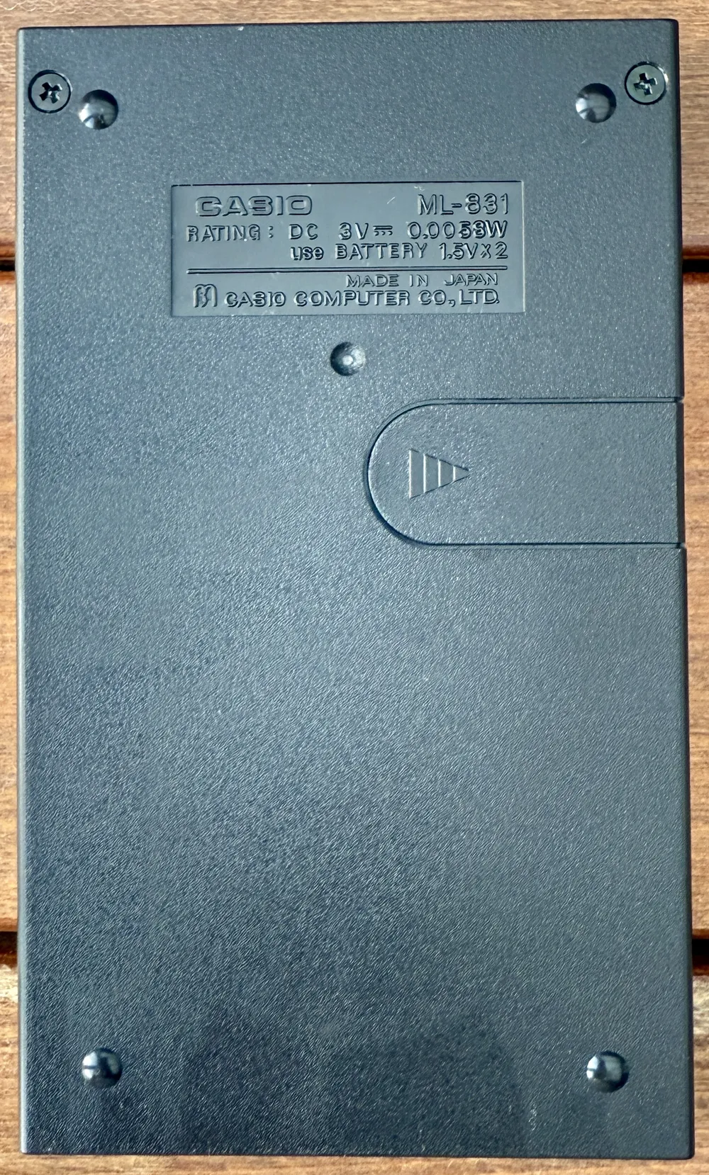 Casio ML-831 (Melody and clock) - back view