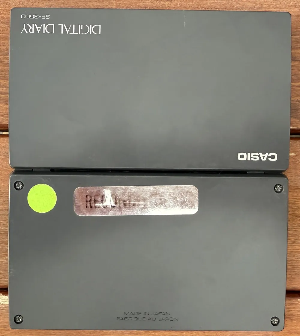 Casio SF-3500 (Digital Diary) - back view